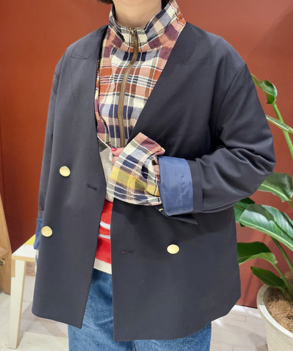 ショ〜ジさんの「BEAMS WOMEN｜maturely / ダブル ブレステッド ノーカラー チェンジ ボタン ジャケット」を使ったコーディネート