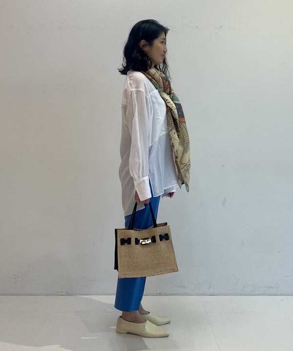 松元 晴佳さんの「BEAMS WOMEN｜AK+1 / フロントポケット シャツ」を使ったコーディネート