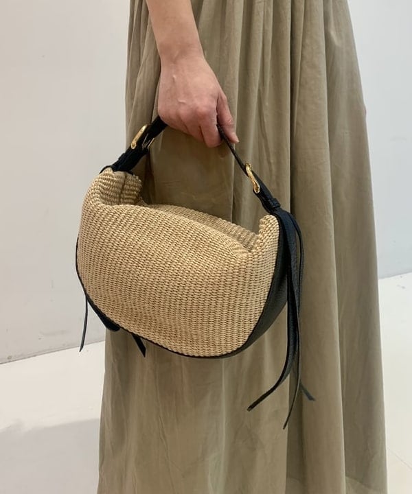 松元 晴佳さんの「BEAMS WOMEN｜MARIHA / 夏の光のワンピース」を使ったコーディネート