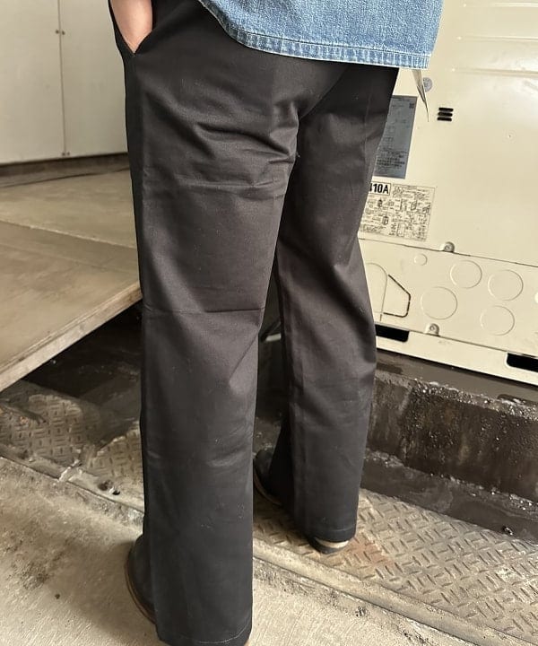エイトさんの「BEAMS WOMEN｜【別注】BUZZ RICKSON’s / USED DENIM PULLOVER」を使ったコーディネート