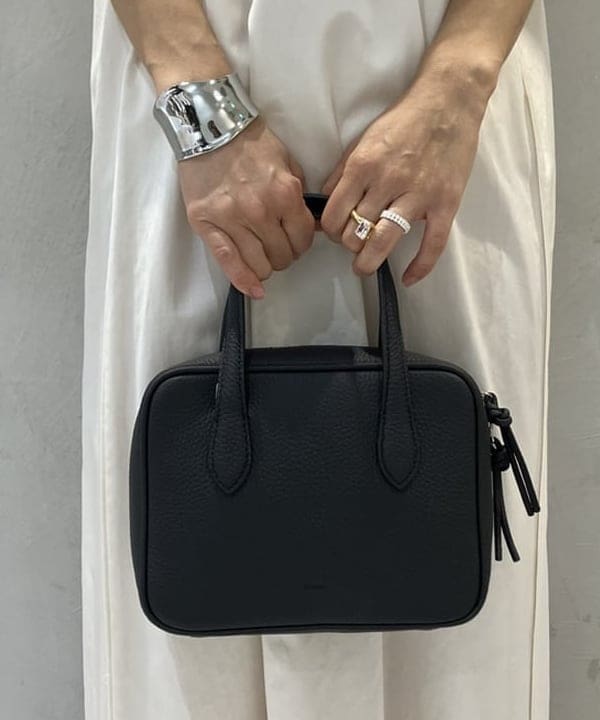 五十峯 さよさんの「BEAMS WOMEN｜グロス Tドレス .M」を使ったコーディネート
