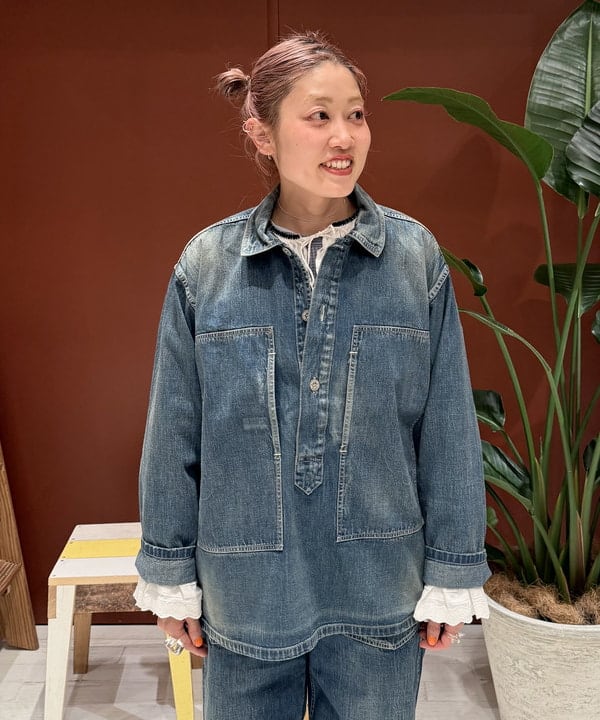優意さんの「BEAMS WOMEN｜【別注】BUZZ RICKSON’s / USED USARMY PANTS」を使ったコーディネート