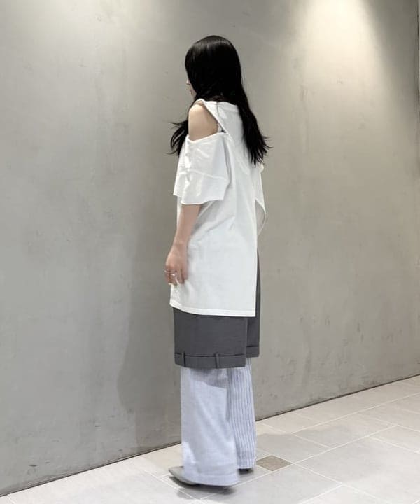 須賀さんの「BEAMS WOMEN｜ストライプ チェック スラックス」を使ったコーディネート