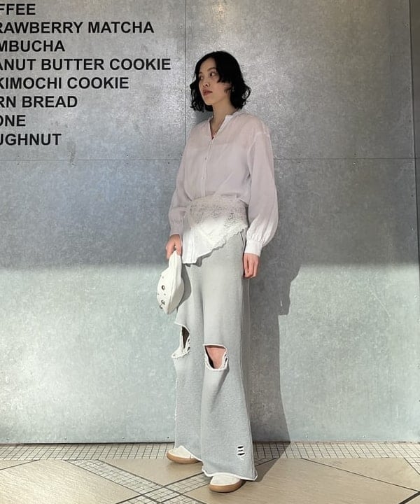 神坂 莉子さんの「BEAMS WOMEN｜レース スカーフ」を使ったコーディネート
