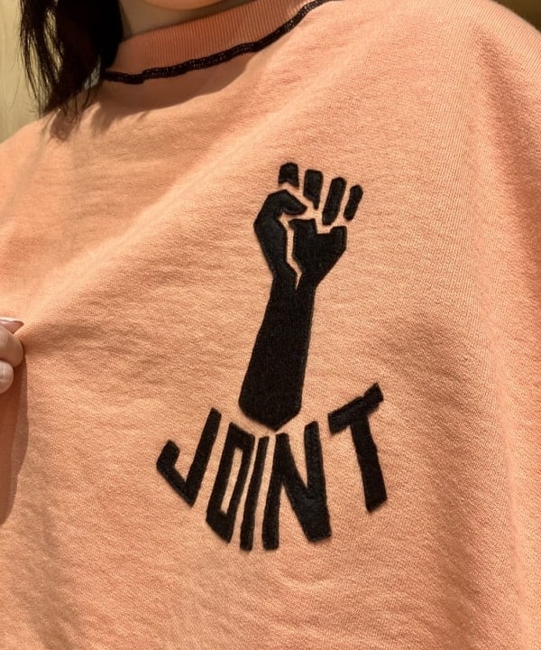 小原 もこさんの「BEAMS WOMEN｜フレア デニム パンツ」を使ったコーディネート