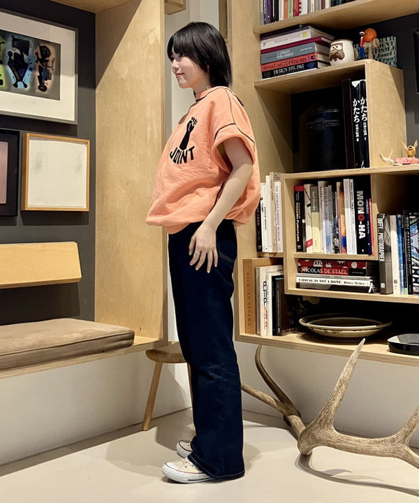 小原 もこさんの「BEAMS WOMEN｜フレア デニム パンツ」を使ったコーディネート