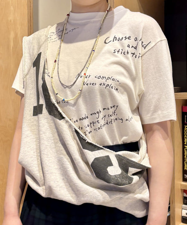 吉野 多恵さんの「BEAMS WOMEN｜BEAMS BOY / ポリエステル ウール 3ボタン ブレザー」を使ったコーディネート
