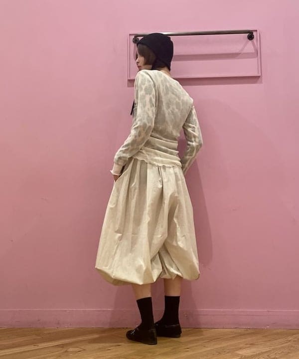 水野 萌香さんの「BEAMS WOMEN｜maturely / シアー シャーリング カーディガン」を使ったコーディネート