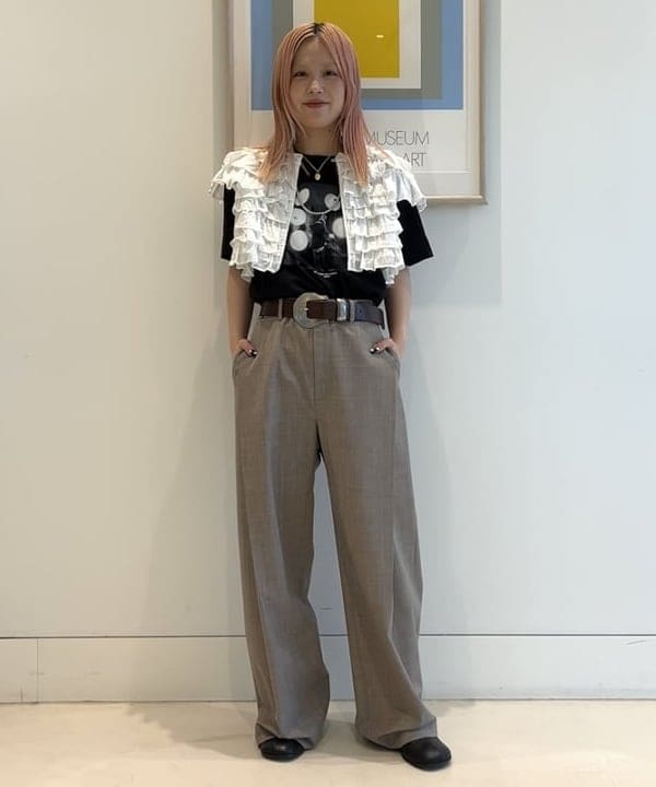 安藤 菜央さんの「BEAMS WOMEN｜maturely / ジャン=リュック・ゴダール プリント Tシャツ」を使ったコーディネート