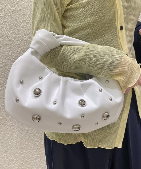 め　め　こさんの「4ボタン ダブル ブレザー」を使ったコーディネート