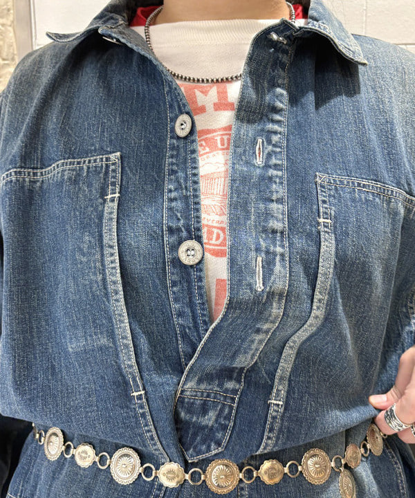kawaiさんの「BEAMS WOMEN｜【別注】BUZZ RICKSON’s / USED DENIM PULLOVER」を使ったコーディネート