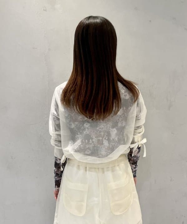 カタヤマ アヤさんの「BEAMS WOMEN｜【WEB限定】I Hate Monday / flower lace ストッキング white」を使ったコーディネート