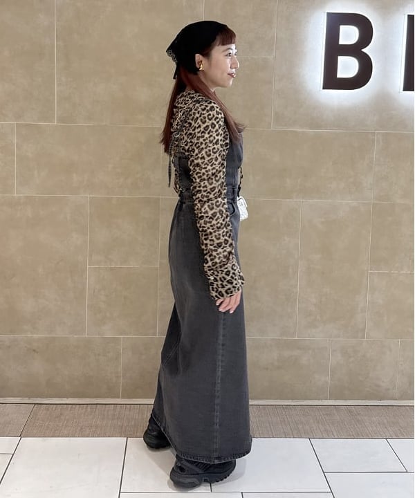 庭野 優紀さんの「BEAMS WOMEN｜デニム ジップ キャミ ワンピース」を使ったコーディネート