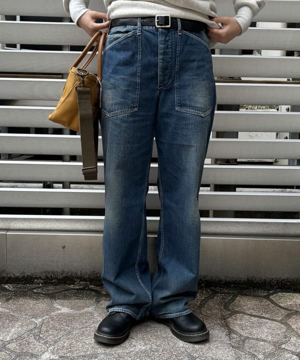 チナツさんの「BEAMS WOMEN｜【別注】L.L.Bean / Deep Bottom Leather Handle Zip Tote Mini」を使ったコーディネート