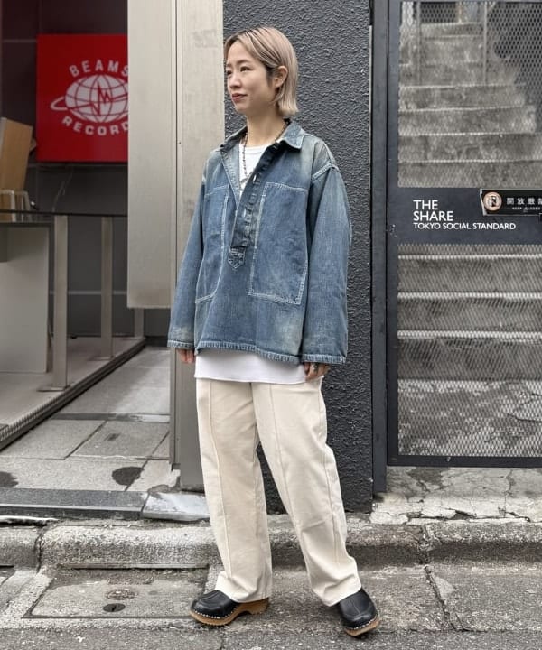 Kaoru Sakumaさんの「BEAMS WOMEN｜【別注】BUZZ RICKSON’s / USED DENIM PULLOVER」を使ったコーディネート