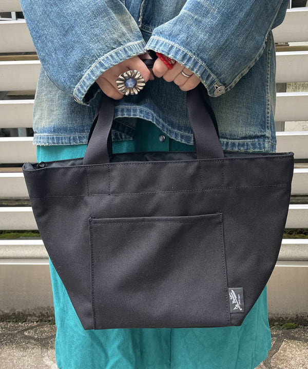 コウリキ　マミさんの「BEAMS WOMEN｜【別注】BUZZ RICKSON’s / USED DENIM PULLOVER」を使ったコーディネート