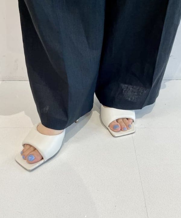 住吉　明佳さんの「BEAMS WOMEN｜リネン タブ付き ワイドパンツ」を使ったコーディネート