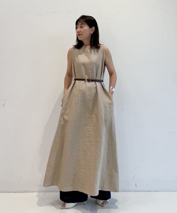 住吉　明佳さんの「BEAMS WOMEN｜リネン タブ付き ワイドパンツ」を使ったコーディネート