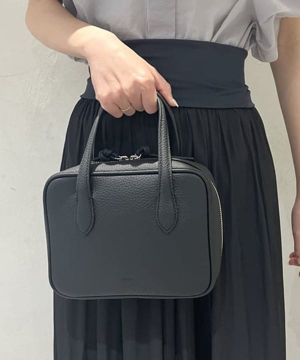 ヒライさんの「BEAMS WOMEN｜AK+1 / アンブレラ スカート」を使ったコーディネート