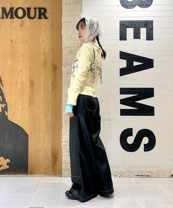 カタヤマ アヤさんの「BEAMS WOMEN｜チェック ビスチェ」を使ったコーディネート