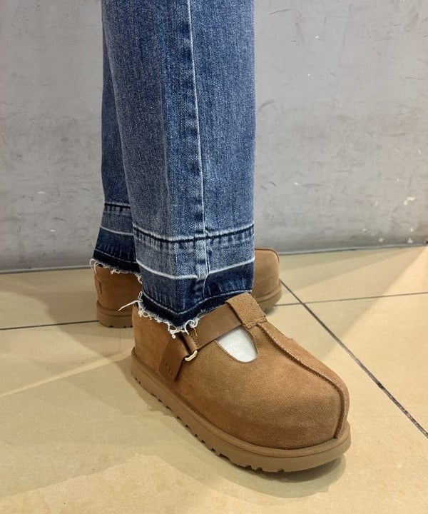 シミズ ネネさんの「BEAMS WOMEN｜UGG(R) / Goldenstar Hi Clog」を使ったコーディネート