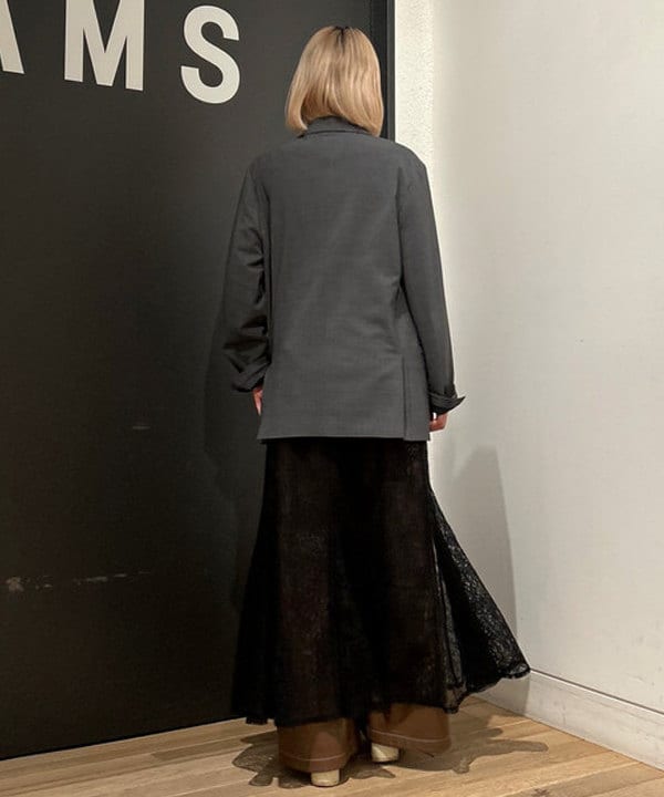 佐藤 亜美さんの「BEAMS WOMEN｜Oggi × Demi-Luxe BEAMS / ボクシー テーラードジャケット」を使ったコーディネート