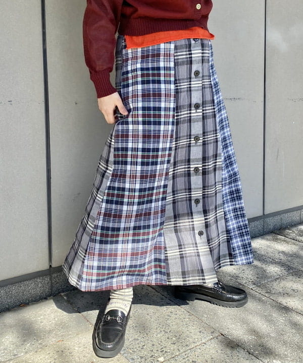 EMORIさんの「BEAMS WOMEN｜マドラス チェック クレイジー スカート」を使ったコーディネート