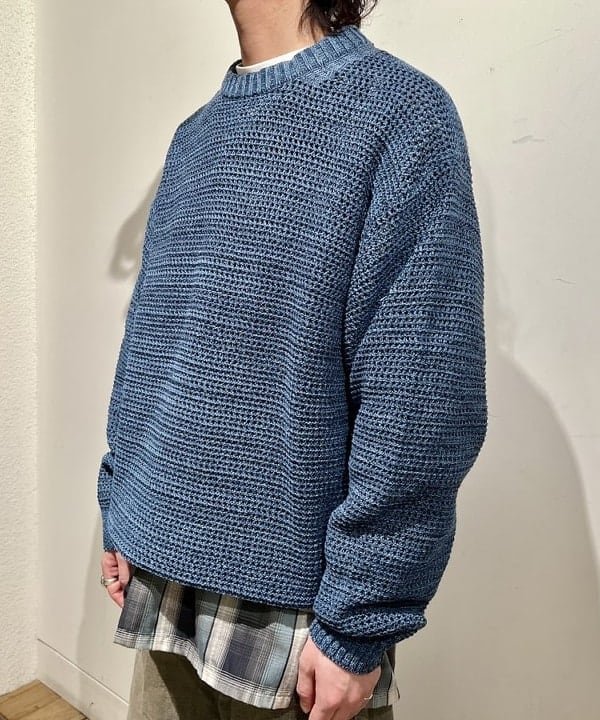 関澤 佑樹さんの「BEAMS WOMEN｜ヘザー メッシュ クルーネックニット」を使ったコーディネート