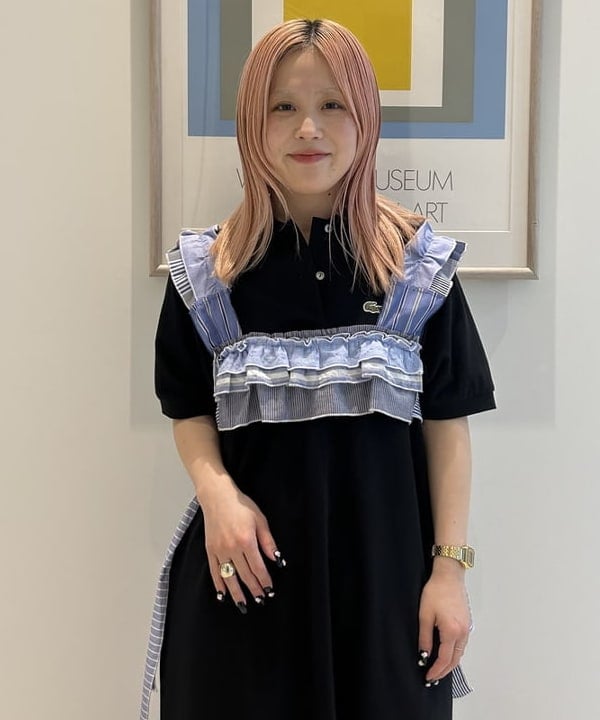 安藤 菜央さんの「BEAMS WOMEN｜LACOSTE / ロング ピケ ドレス」を使ったコーディネート
