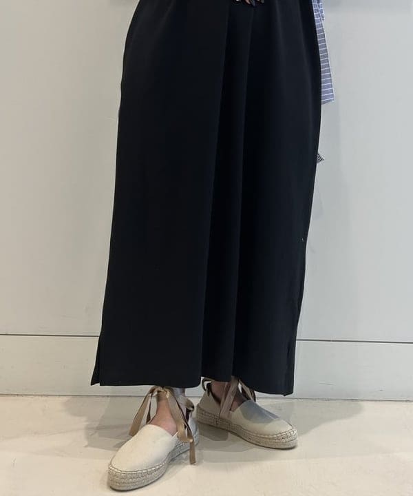 安藤 菜央さんの「BEAMS WOMEN｜LACOSTE / ロング ピケ ドレス」を使ったコーディネート