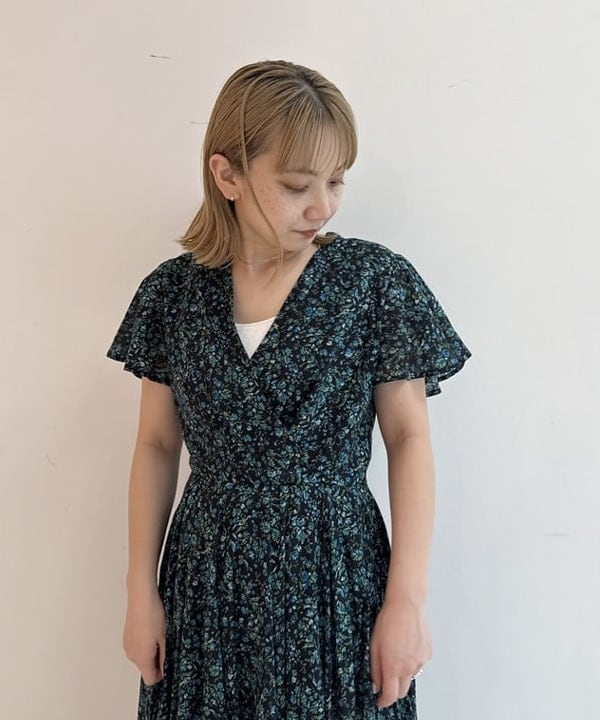 Ito_ririkaさんの「BEAMS WOMEN｜【別注】MARIHA / マドモアゼル プリント ワンピース」を使ったコーディネート