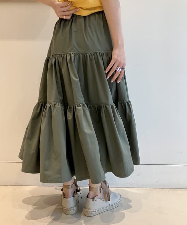 小原 もこさんの「BEAMS WOMEN｜【別注】Champion / ミッキー Tシャツ」を使ったコーディネート