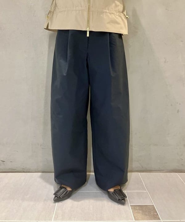 五十峯 さよさんの「BEAMS WOMEN｜WOOLRICH / CITY BOMBER ブルゾン」を使ったコーディネート