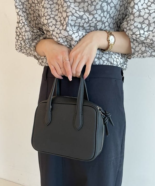 SAKAIさんの「BEAMS WOMEN｜ローウエスト タイト スカート」を使ったコーディネート