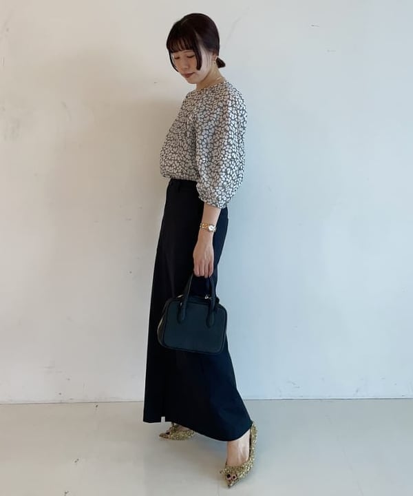 SAKAIさんの「BEAMS WOMEN｜ローウエスト タイト スカート」を使ったコーディネート