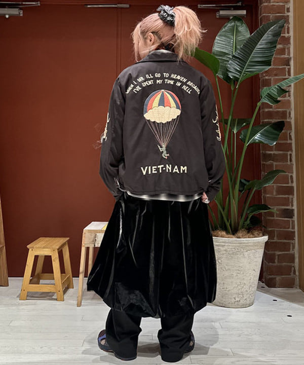 竹村 澄玲さんの「BEAMS WOMEN｜テーラー東洋 / Mid 1960s Style Cotton Rayon Vietnam Jacket」を使ったコーディネート