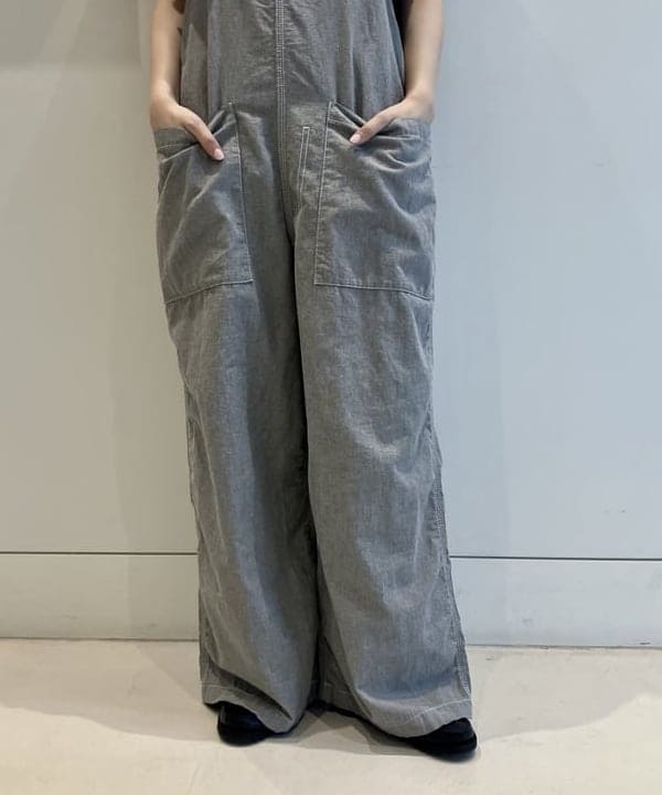 小原 もこさんの「BEAMS WOMEN｜ダンガリー サロペット」を使ったコーディネート
