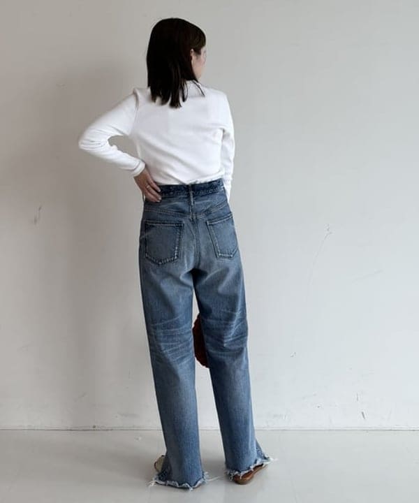 makita mikaさんの「BEAMS WOMEN｜upper hights / 別注 TAYLOR デニム」を使ったコーディネート