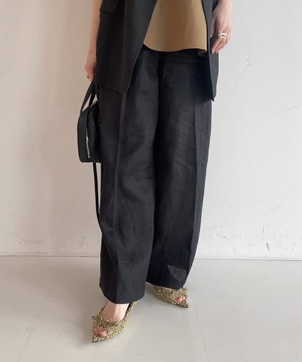 Ichika Hondaさんの「BEAMS WOMEN｜ダブルブレスト リネン ジャケット」を使ったコーディネート