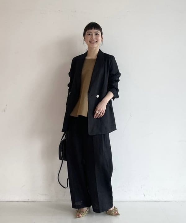 Ichika Hondaさんの「BEAMS WOMEN｜ダブルブレスト リネン ジャケット」を使ったコーディネート
