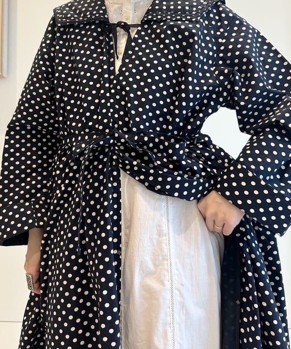 清水 彩乃さんの「BEAMS WOMEN｜ポリエステル シャンタン パンツ」を使ったコーディネート