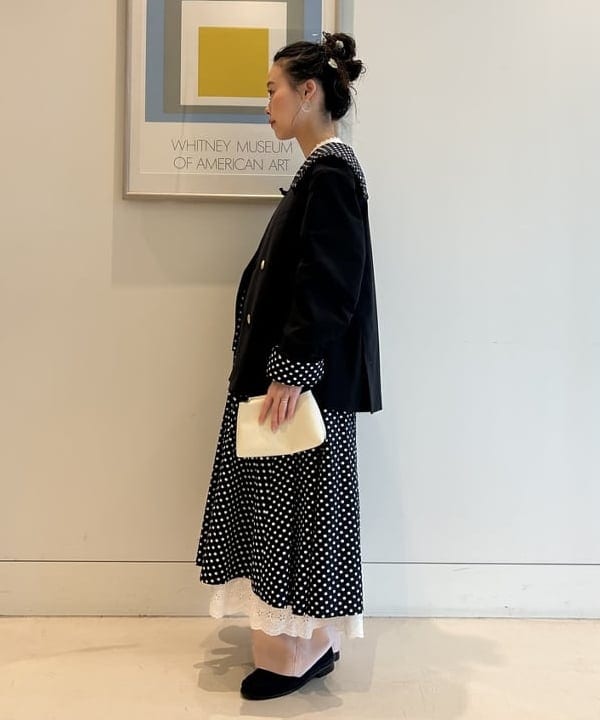 清水 彩乃さんの「BEAMS WOMEN｜ポリエステル シャンタン パンツ」を使ったコーディネート