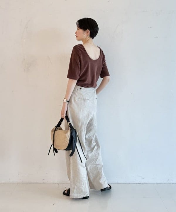SANOさんの「BEAMS WOMEN｜バックオープン パイル プルオーバー」を使ったコーディネート