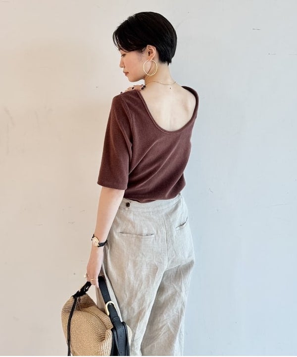 SANOさんの「BEAMS WOMEN｜バックオープン パイル プルオーバー」を使ったコーディネート