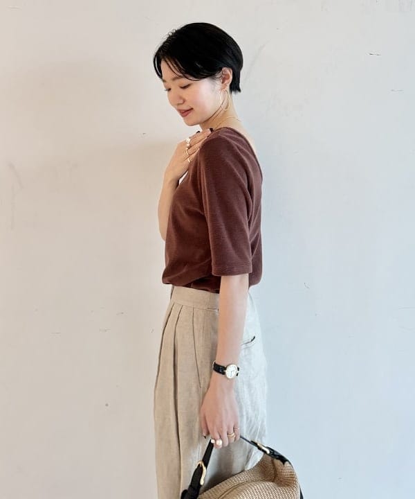 SANOさんの「BEAMS WOMEN｜バックオープン パイル プルオーバー」を使ったコーディネート