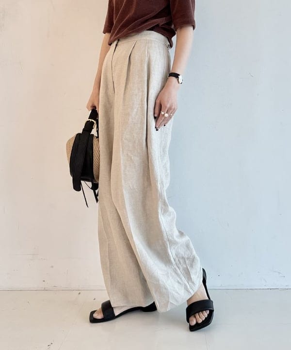 SANOさんの「BEAMS WOMEN｜バックオープン パイル プルオーバー」を使ったコーディネート