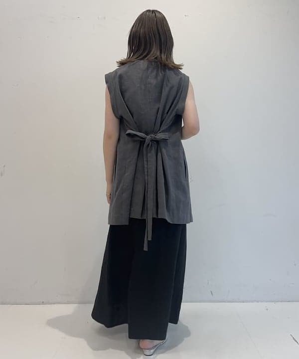 大浦 栞さんの「BEAMS WOMEN｜リネン シンプルロングスカート .M」を使ったコーディネート
