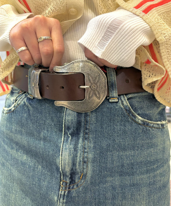 あすかさんの「BEAMS WOMEN｜RBS / リブ ハリヌキ ライン クルーネック トップス」を使ったコーディネート