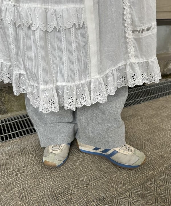 チナツさんの「BEAMS WOMEN｜WINNER CAPS / スエード & ツイル キャップ」を使ったコーディネート