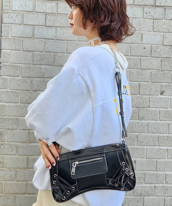 saori KATOさんの「BEAMS WOMEN｜レース アップ ミニ バッグ」を使ったコーディネート